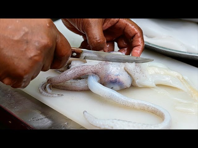 Thai Food - SQUID & DUCK EGG SAUCE Aoywaan Bangkok Seafood Thailand