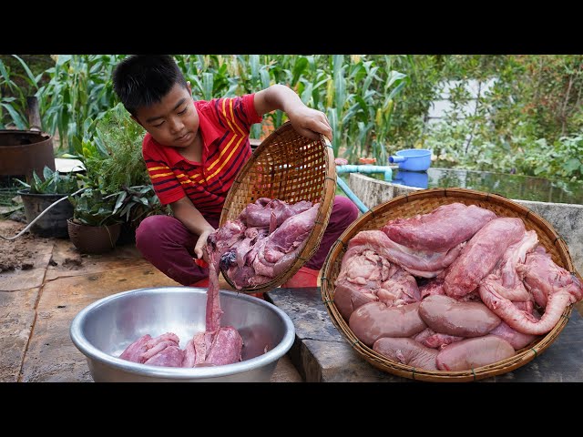 Yummy pork lungs cooking with country style - Pork lungs recipe - Chef Seyhak