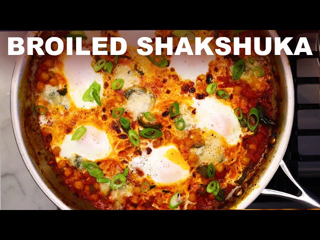 Shakshuka that isn't soupy | eggs poached in spicy tomato sauce | chickpeas