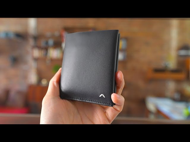 Minimalistic Wallet with a Coin Slot?