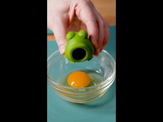 Testing Kitchen Gadgets - Egg Yolk Animals