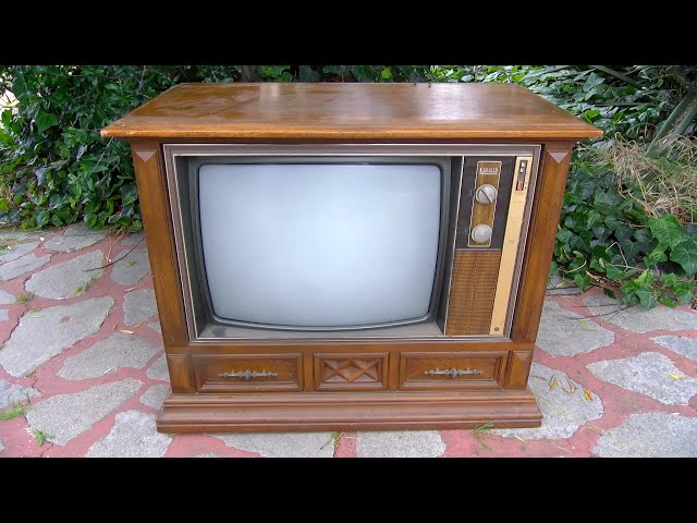 Zenith Chromacolor 1973 Color Console 4 Tube Hybrid Television Analysis