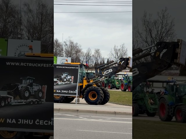 Stávkující Traktory v Českých Budějovicích  Tractor Claas￼, Fendt, John Deere, JCB