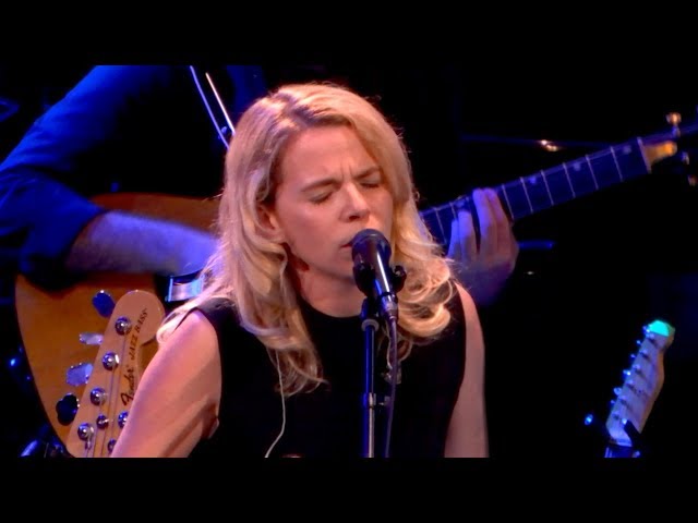 Coyote (Joni Mitchell) - Aoife O'Donovan | Live from Here with Chris Thile
