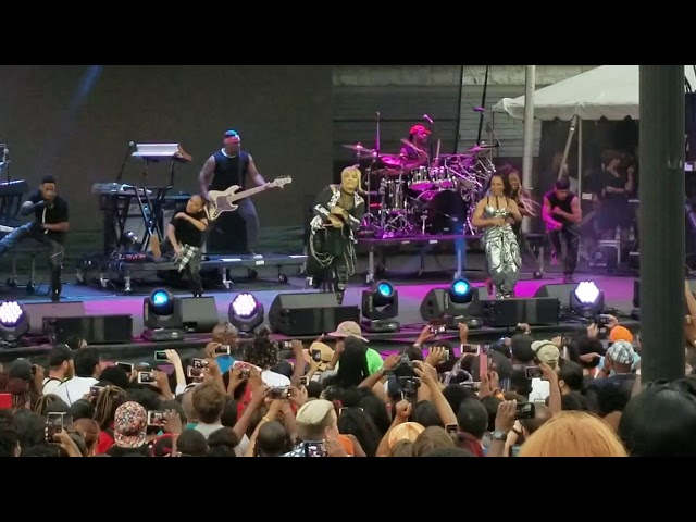 TLC Performs the song What about your friends at Artscape 2018 in Baltimore