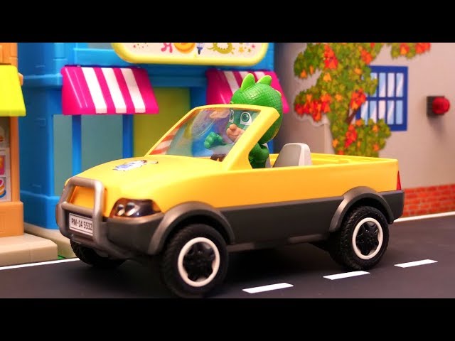 PJ Masks Toys Luna Girl makes Gecko's new car disappear