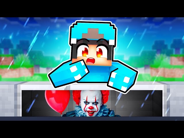 EXTREME HIDE AND SEEK in Minecraft VS CLOWNS!