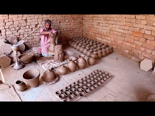 Amazing Skills Of Crafting Beautiful Clay Pots