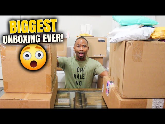 FINALLY unboxing all my FAN MAIL from last year | Alonzo Lerone