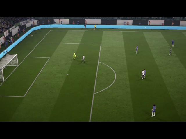 FIFA 17 stay in front of GK
