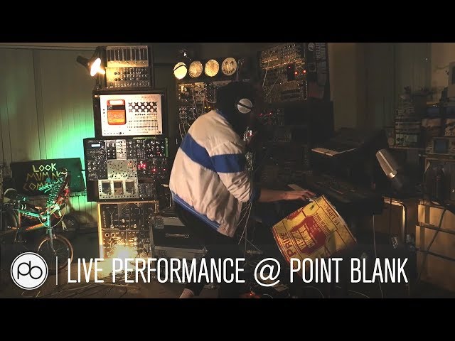 Live Performance @ Point Blank - Look Mum No Computer