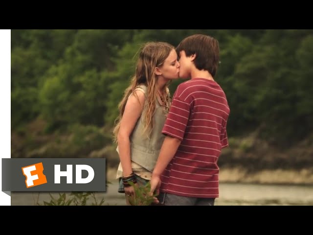 Labor Day (2013) - First Kiss Scene (5/10) | Movieclips
