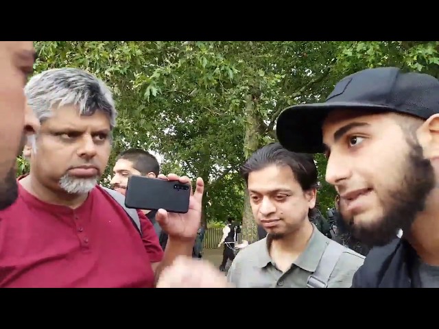 Qur’an Has Never Been Explained?  Mansur And Ali Vs Christian Hyde Park Speakers Corner