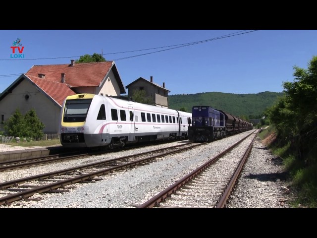 Crossing of passenger and freight train in Croatia
