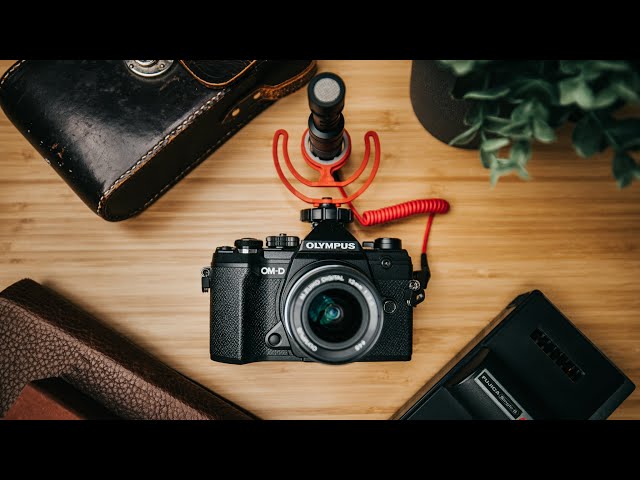 Best Setup for Travel Vlogs | Olympus EM-5 mark iii + 12mm F2.0