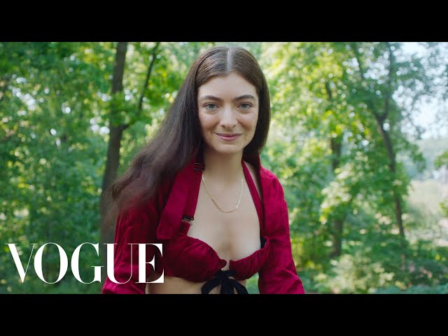 73 Questions With Lorde | Vogue