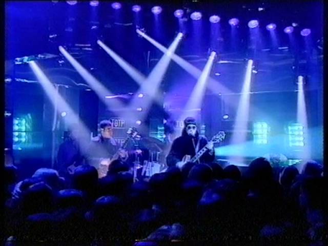 Oasis - Don't Look Back In Anger - Top Of The Pops - Thursday 29th February 1996