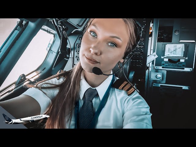 BOEING 787 Amazing LANDING Bonaire Airport RWY10 | Cockpit View | Life Of An Airline Pilot
