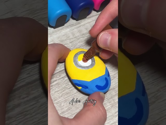 Turning Rocks into Minions with Posca Markers! #shorts