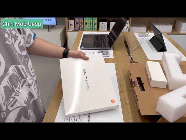 Xiaomi Book Pro 14 2022 Unboxing & Impressions!