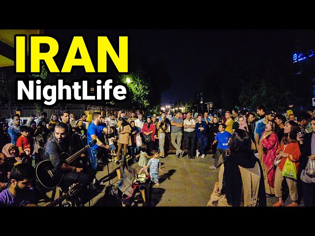 Shiraz, IRAN 2023 🇮🇷 NightLife In beautiful city Walking Vlog ایران