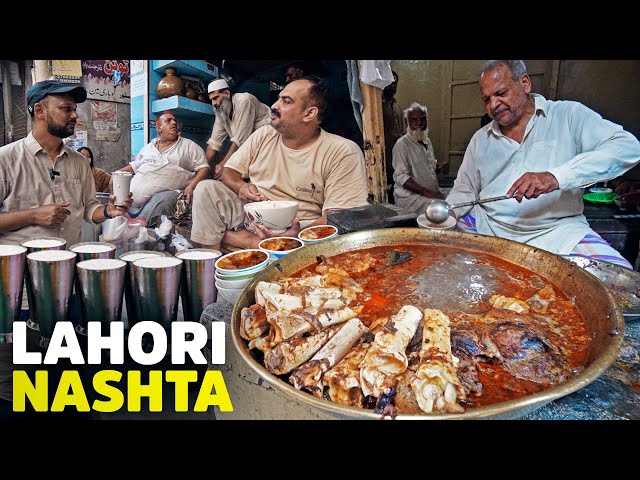 Old Lahore Street Food | Jeda Lassi, Tara Bong Paye, Hafiz jee Chanay | Subha ka Nashta | Pakistan