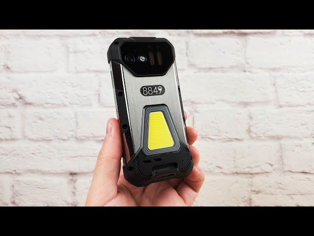 Наконец-то не лопата! Обзор смартфона 8849 Tank Mini: компактный, защищенный и с мощным фонарем