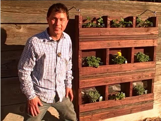 Build a Hanging Vertical Pallet Garden to Grow Food on Walls