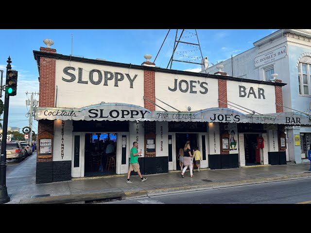 Eating at the Original Sloppy Joe's Restaurant in Key West, Florida | Restaurants in Key West