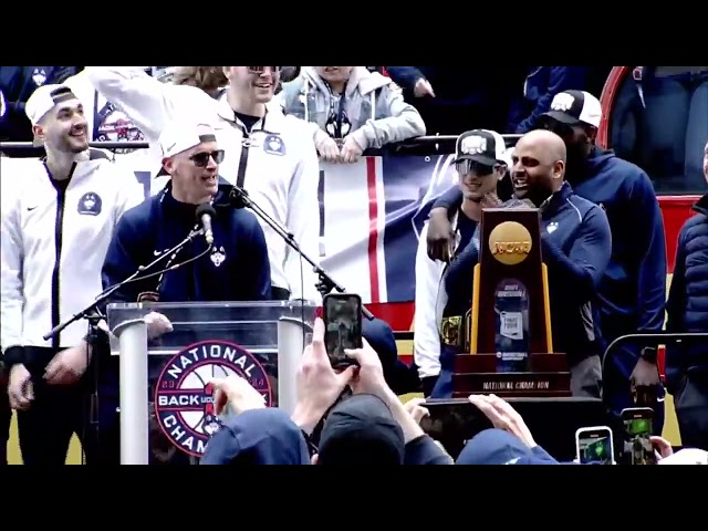 Coach Dan Hurley speaks at UConn Victory Parade