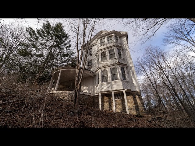 Satanic Ritual Abandoned Mansion (everything left)