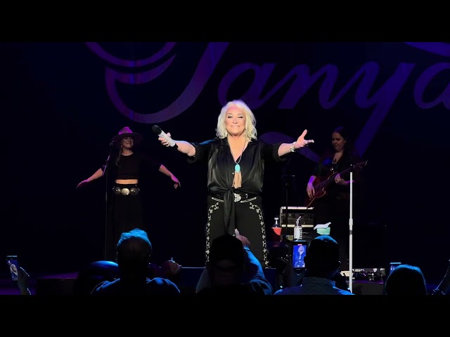 Tanya Tucker - Delta Dawn (Live in Knoxville, 2023)