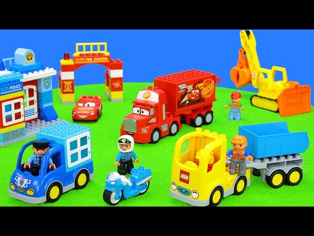 Lego Duplo Spielzeug Unboxing Kinderfilm: Feuerwehrauto, Polizeiauto, Bagger, Trucks & Eisenbahn