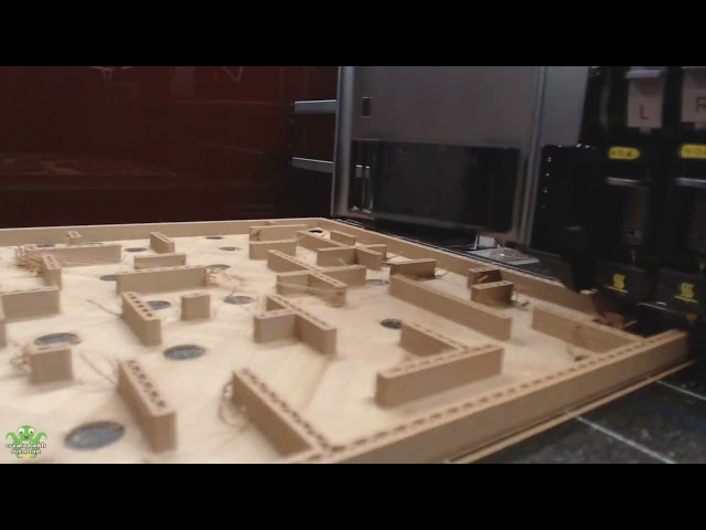 Designing and 3d-printing a marble maze/ball labyrinth for 14th Snapmaker contest