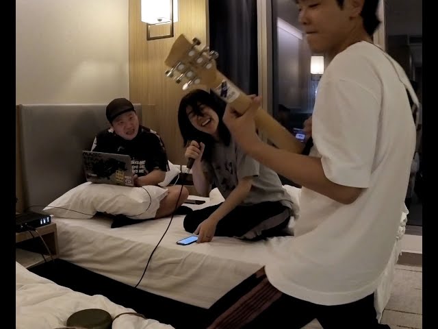 새소년 (SE SO NEON) 'Kidd' Hotel Room LIVE (At Bangkok)