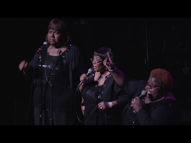 The Como Mamas "Out of the Wilderness" (Live at the Apollo)