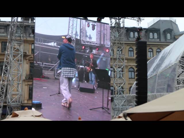 Otto Waalkes Gangnam Style - Wolkenkratzer Festival 2013