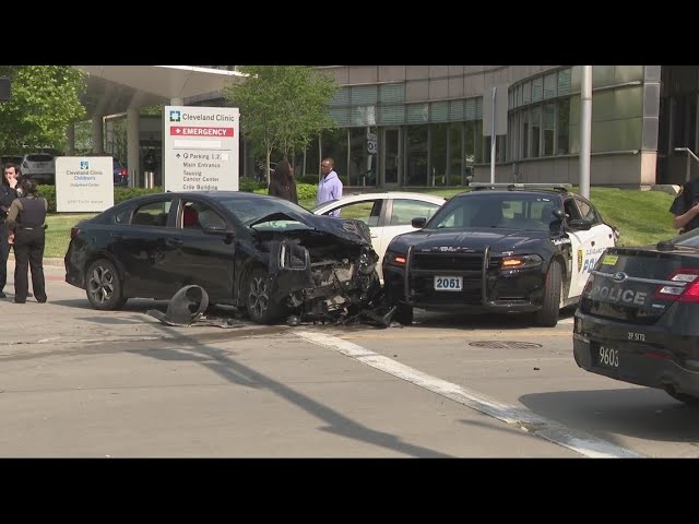 Cleveland Clinic officer injured after stolen car crashes into police cruiser
