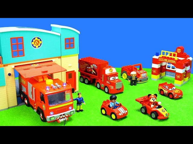 Lego Duplo Spielzeug besucht Feuerwehrmann Sam bei der Pontypandy Feuerwehrstation & Wasserwacht