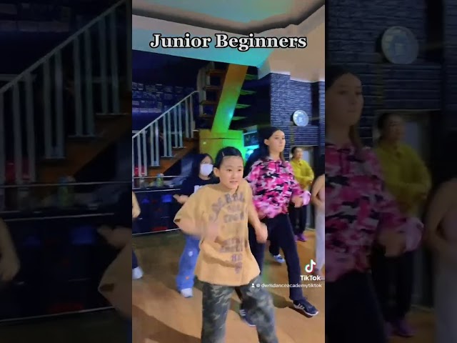 dwM Junior Beginners #dance #dwm #danceform #kpop #kpopparty #dancestyle #danceclassinyangon