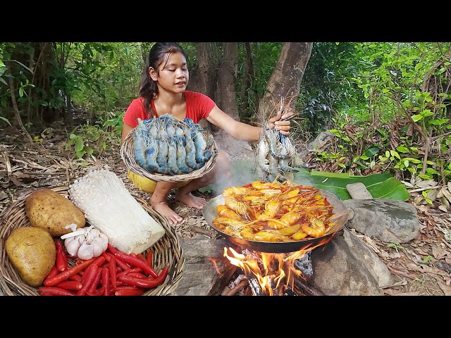 Lobster curry spicy delicious with mushroom | Show  eating delicious | Solo cooking in jungle