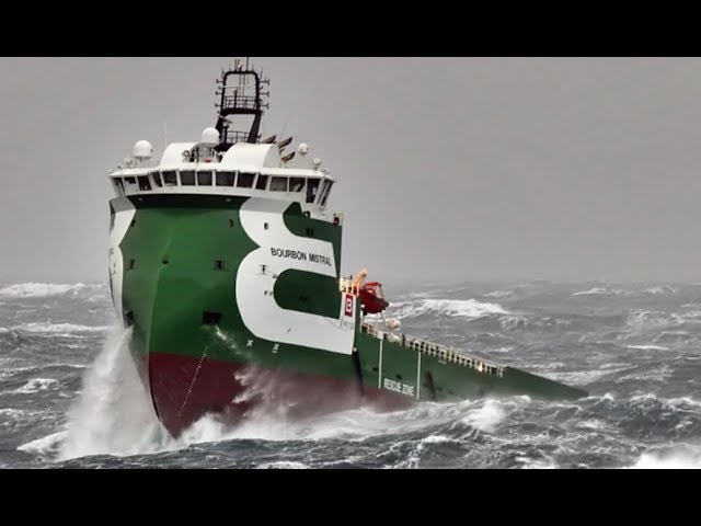 Top 10 ships in storm Part 2 Terrifying Monster Waves