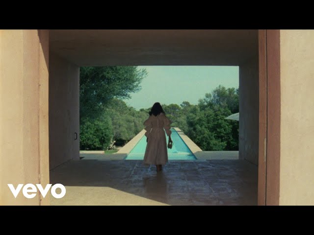 Jessie Ware - Selfish Love (Official Music Video)