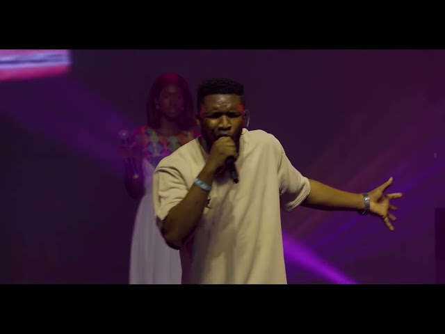 EBUKA SONGS MINISTRATION LIVE AT BLISS EXPERIENCE GHANA WITH MOSES BLISS [Full Video]