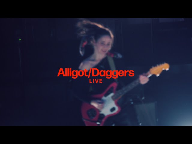 High Hi - Alligot/Daggers (live at ESNS21)