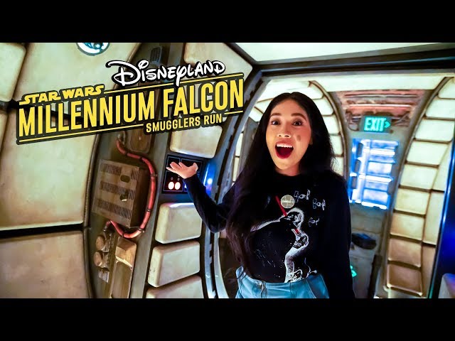 We FINALLY Got To Pilot The Millennium Falcon! Smugglers Run at Galaxy's Edge | Disneyland