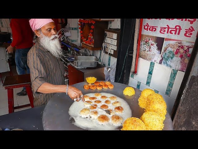 Indian Street Food - FAMOUS BASKET CHAAT Katori Chaat Lucknow India