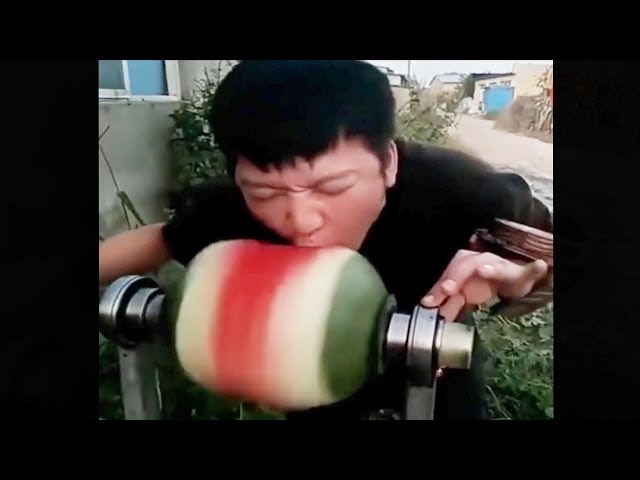 I can eat this Watermelon in 1 Second!