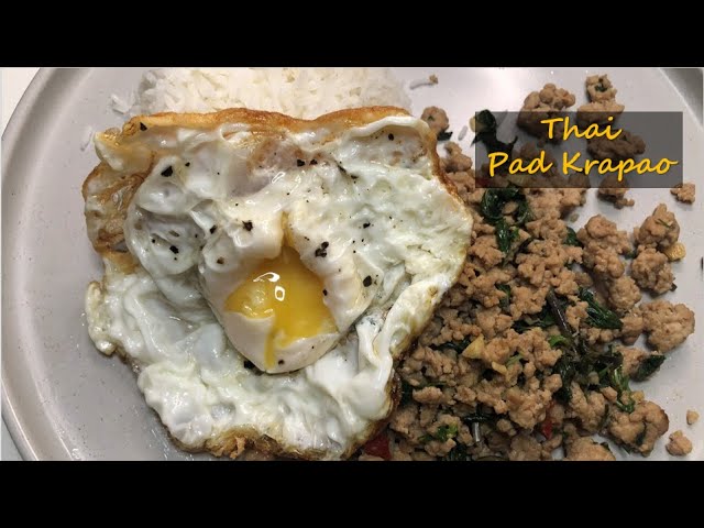 The best Thai Holly Basil dish - Thai Pad Krapao (Pad Gaprao). Easy recipe, ready in 10 minutes.