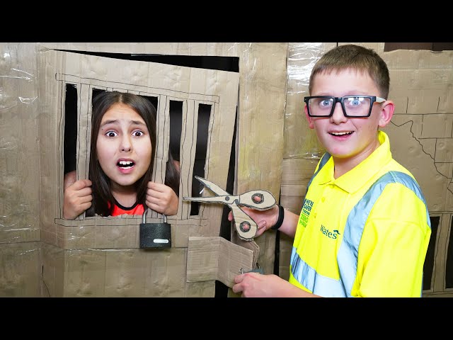 Escaping from the Cardboard Prison || Challenge by Amigos Forever